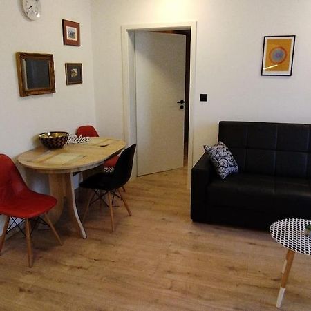 Cute Apartment Marla Art Close To Center PUY Exterior foto