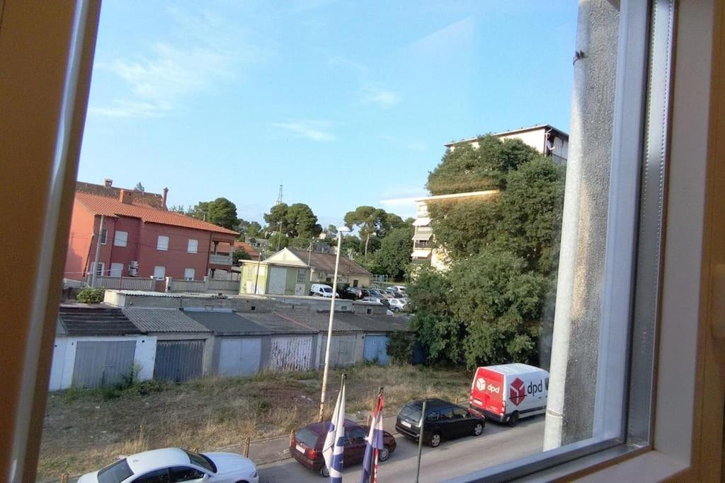 Cute Apartment Marla Art Close To Center PUY Exterior foto